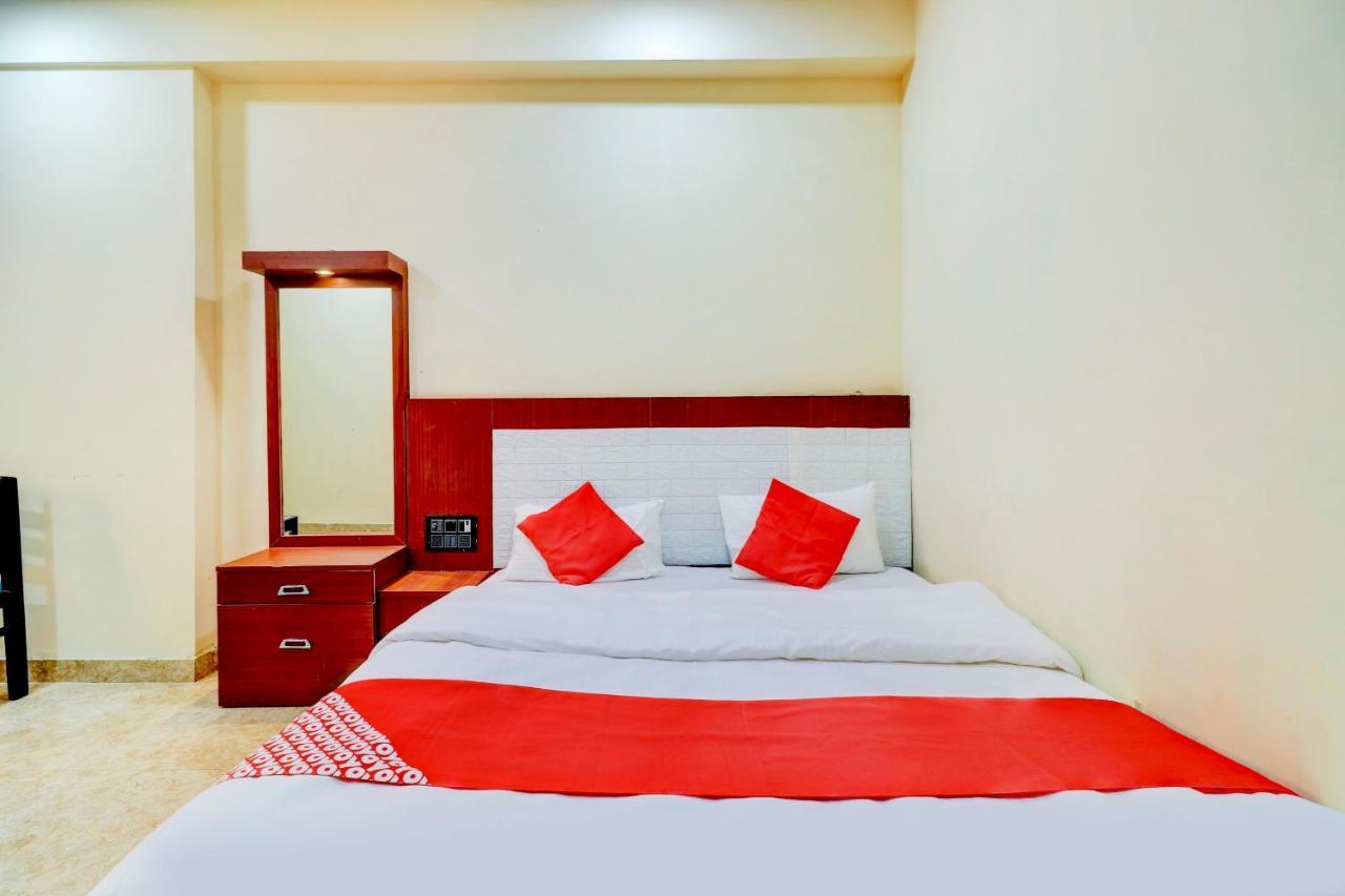 Oyo Flagship 73009 Hotel City Inn Dayal Bagh Екстер'єр фото